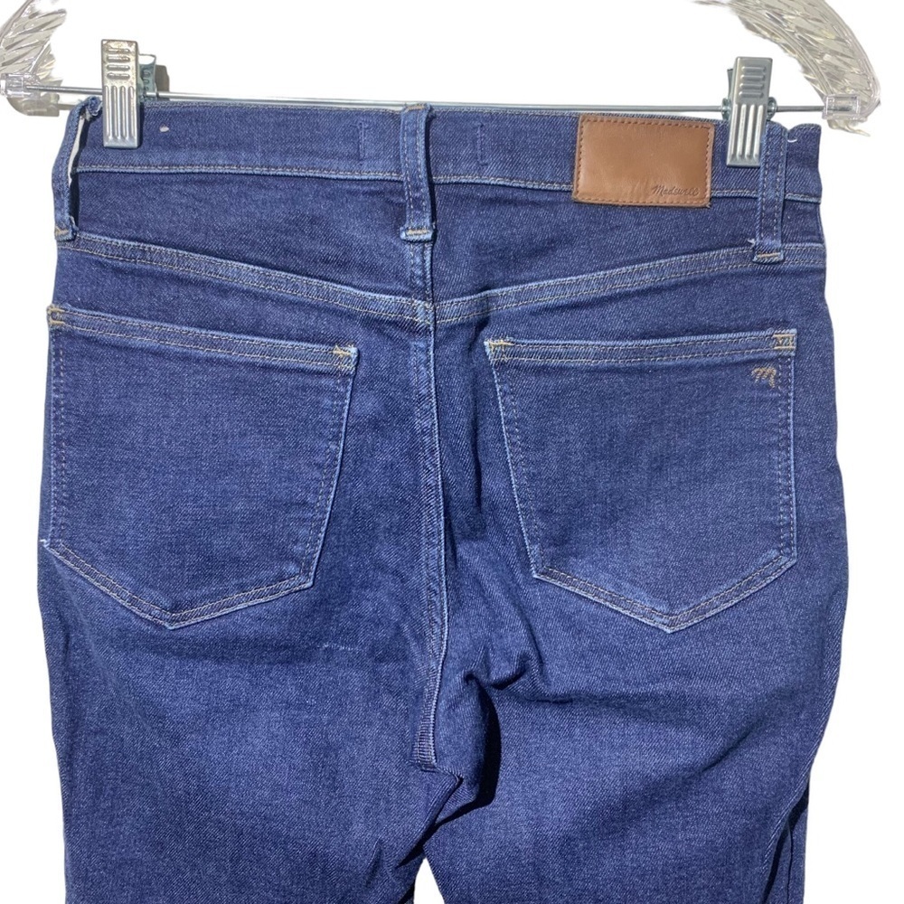 Madewell 9" Mid-Rise Skinny Jeans in Orland Wash: TENCEL™ Denim Edition - Picture 10 of 11